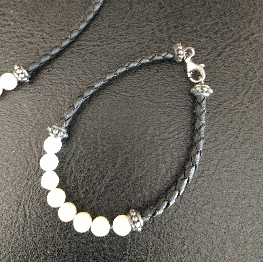 Pearl necklace and bracelet set - Picture 3 of 4